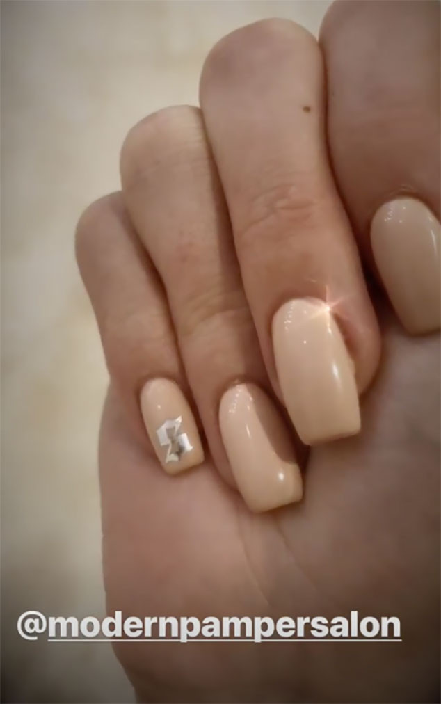 Get Kylie Jenner Shows Off Her Stormi Inspired Manicure E Online Uk Free Get Wallpaper Kylie Jenner Shows Off Her Stormi Inspired Manicure E Online Uk Desktop Wallpaper Free